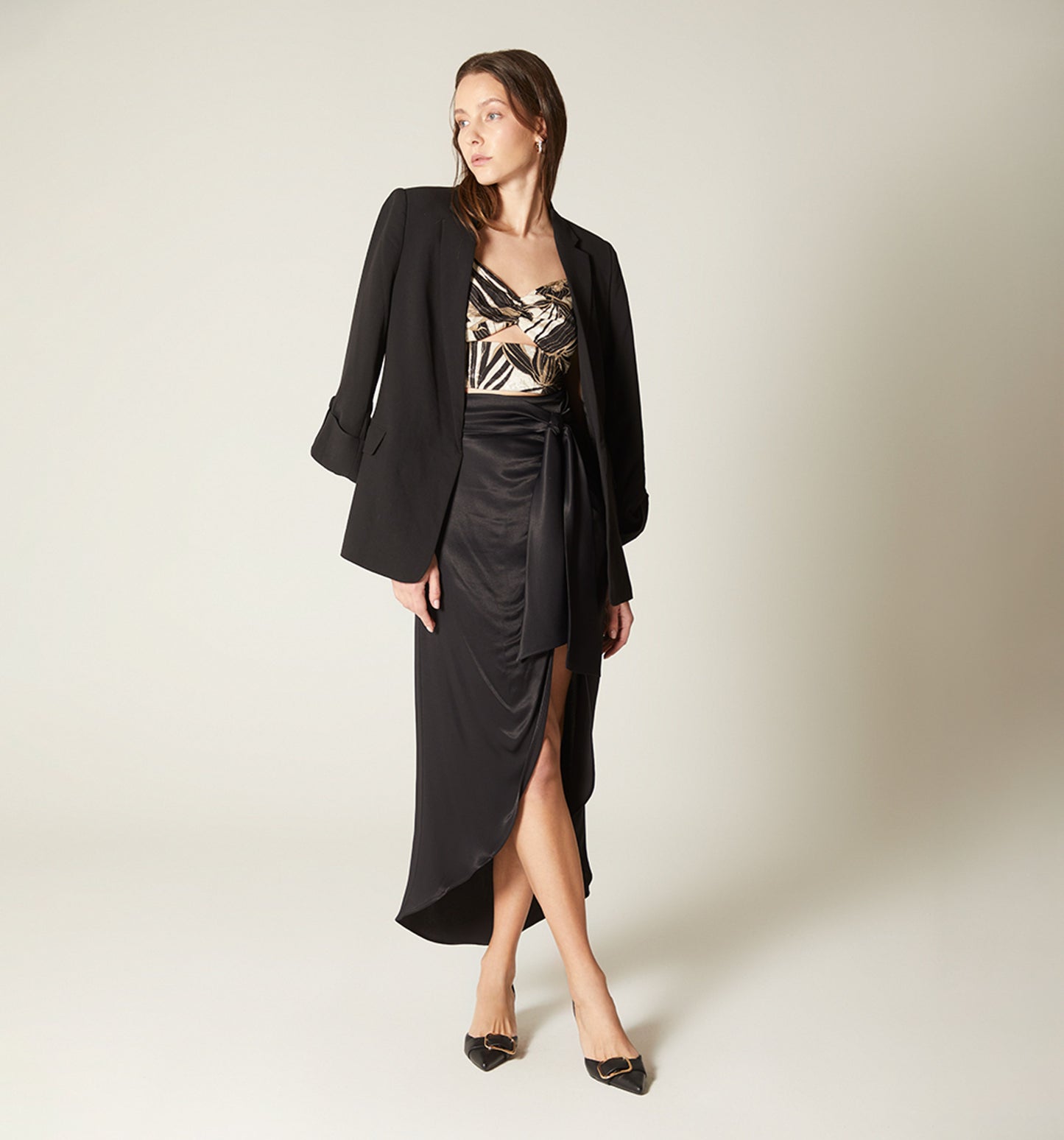 Blusa crop de tiras con amarre